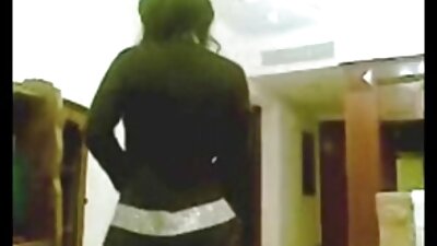 イスラム教徒の少女がオフィスでヌードを点滅 女性 動画 セックス